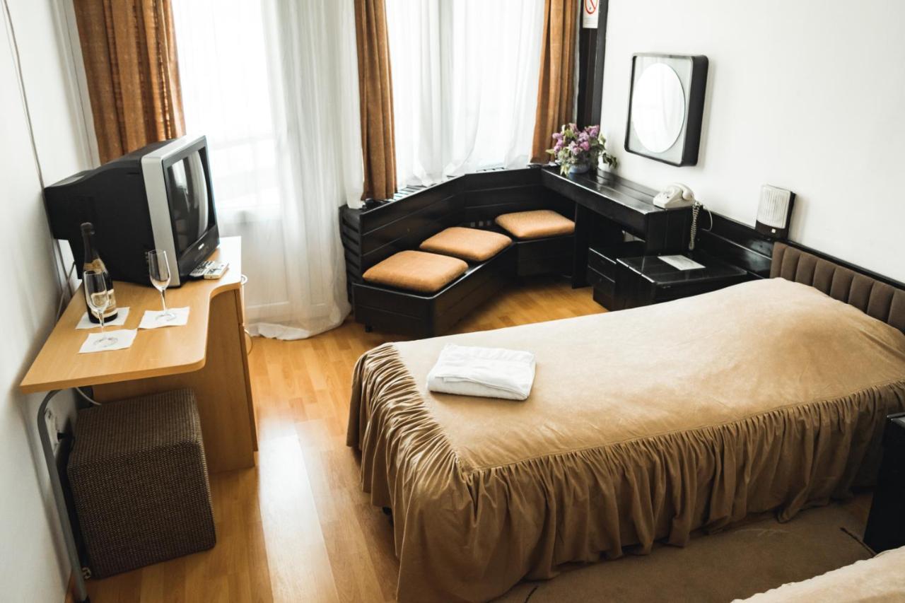 Hotel Lepenski Vir Donji Milanovac Eksteriør billede